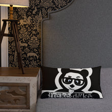 Load image into Gallery viewer, Premium Pillow freke-deke® yin yang panda on black