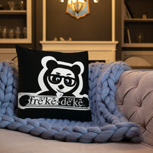 Load image into Gallery viewer, Premium Pillow freke-deke® yin yang panda on black